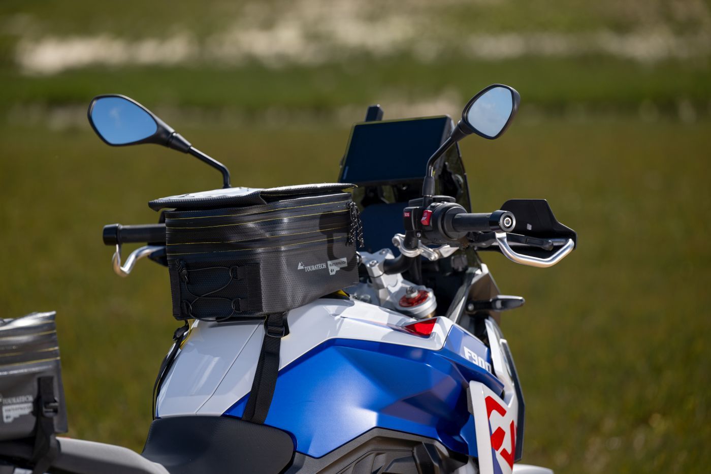 Motorbike tank bag store